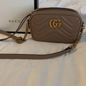✨ Gucci MARMONT taupe / dusty pink crossbody